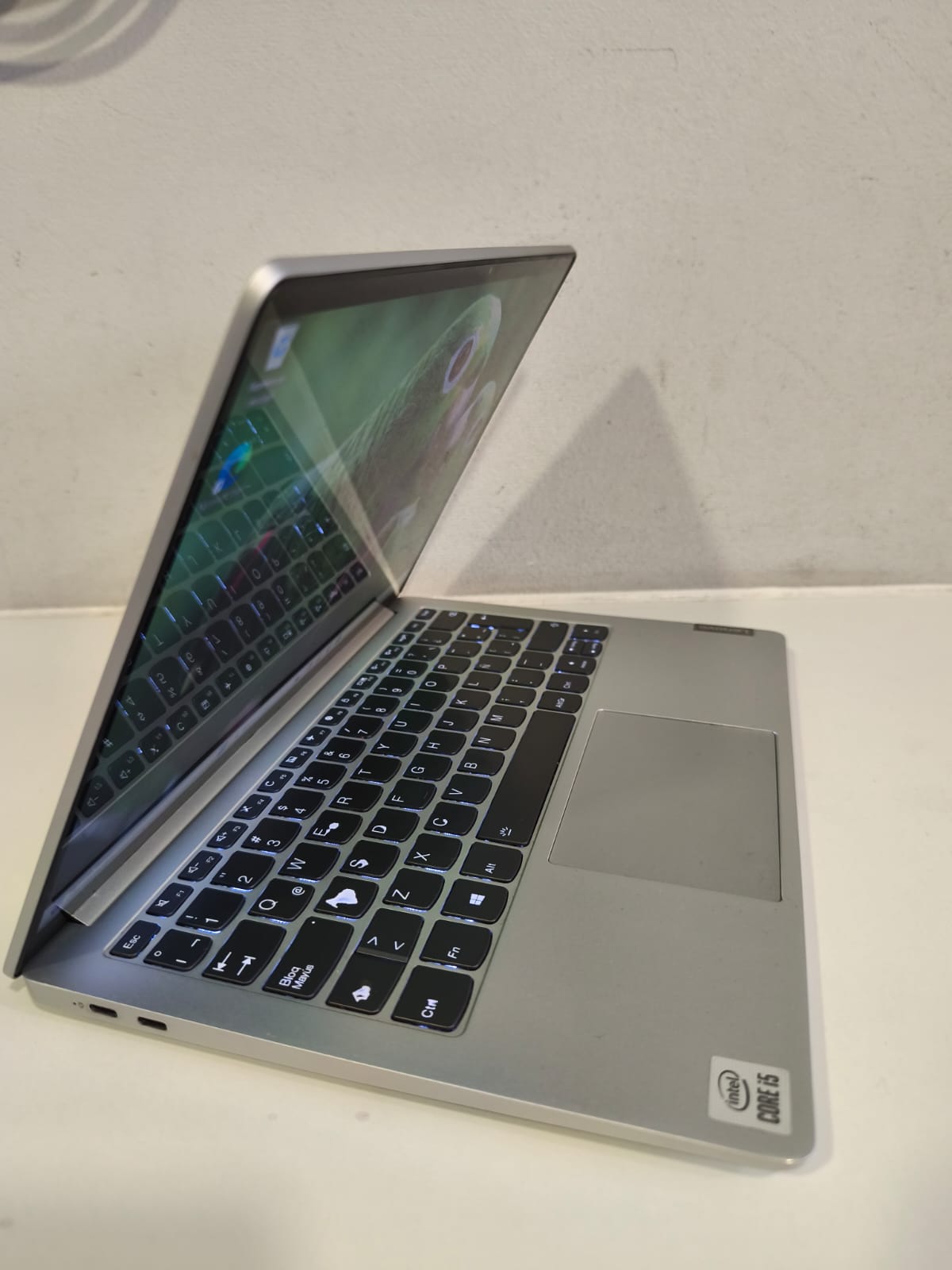 Notebook Lenovo Ideapad S540-13IML i5 10ma 16gb RAM 512gb (Reacondicionado)
