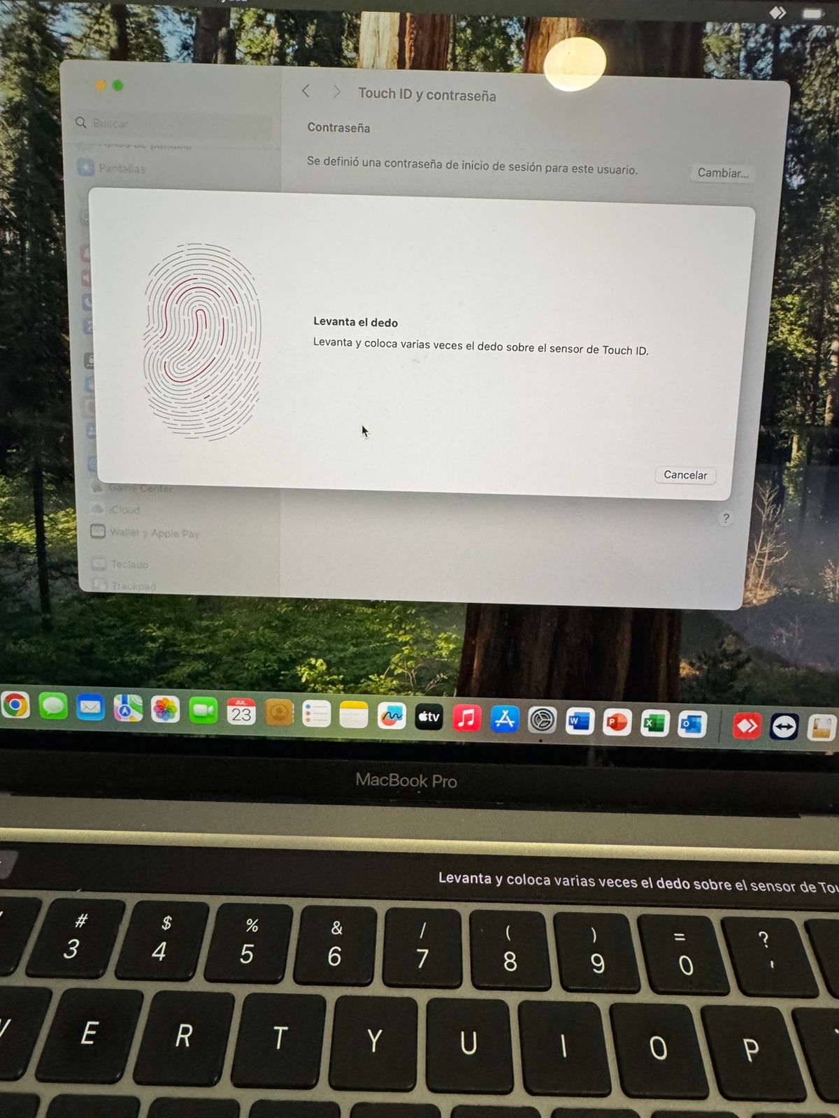 Macbook Pro A2338 M1 8gb RAM 500gb (Reacondiconado)