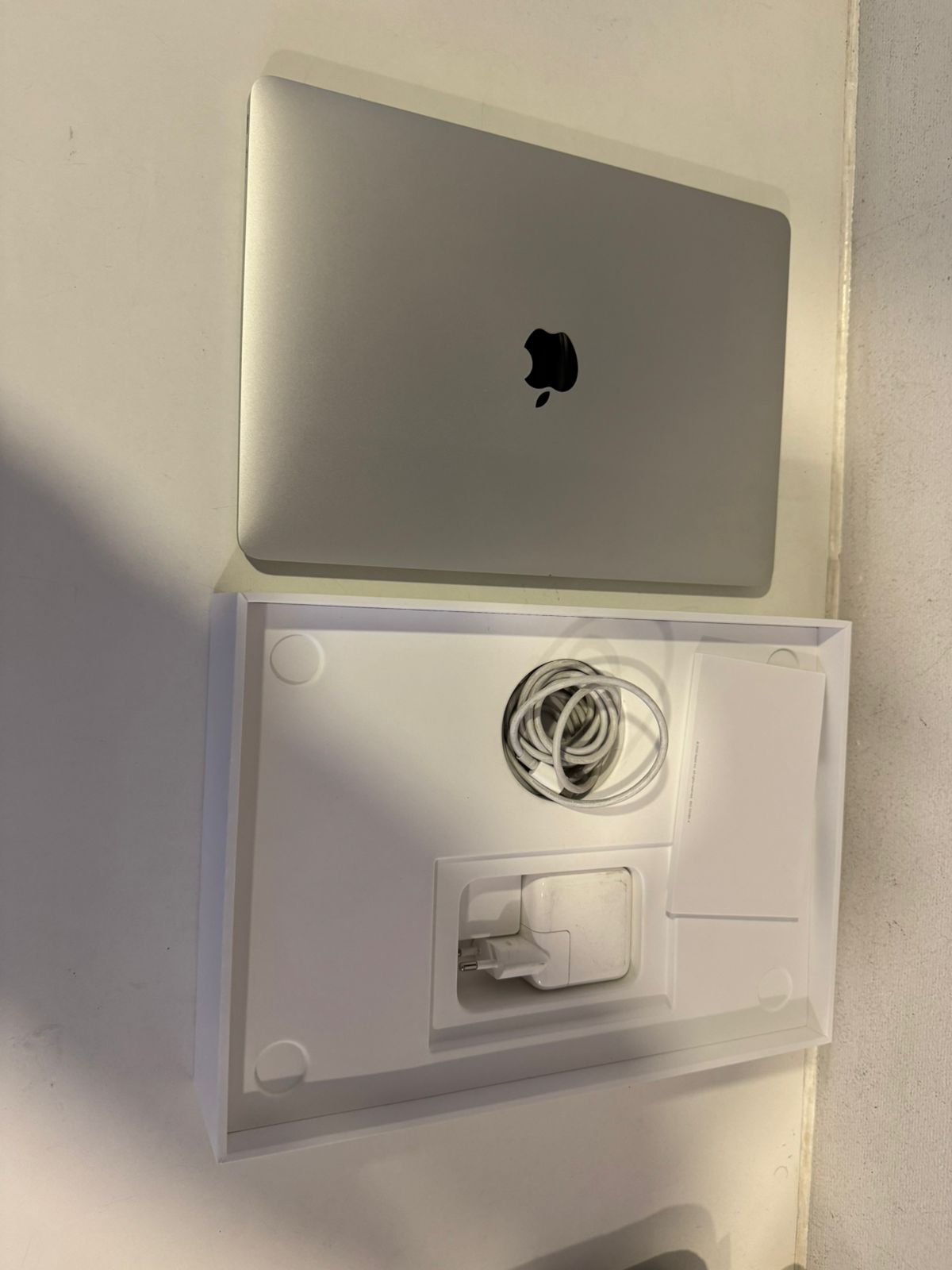 Macbook Air 13.3 pulgadas 2020 M1 8gb ram 256gb (Reacondicionado)