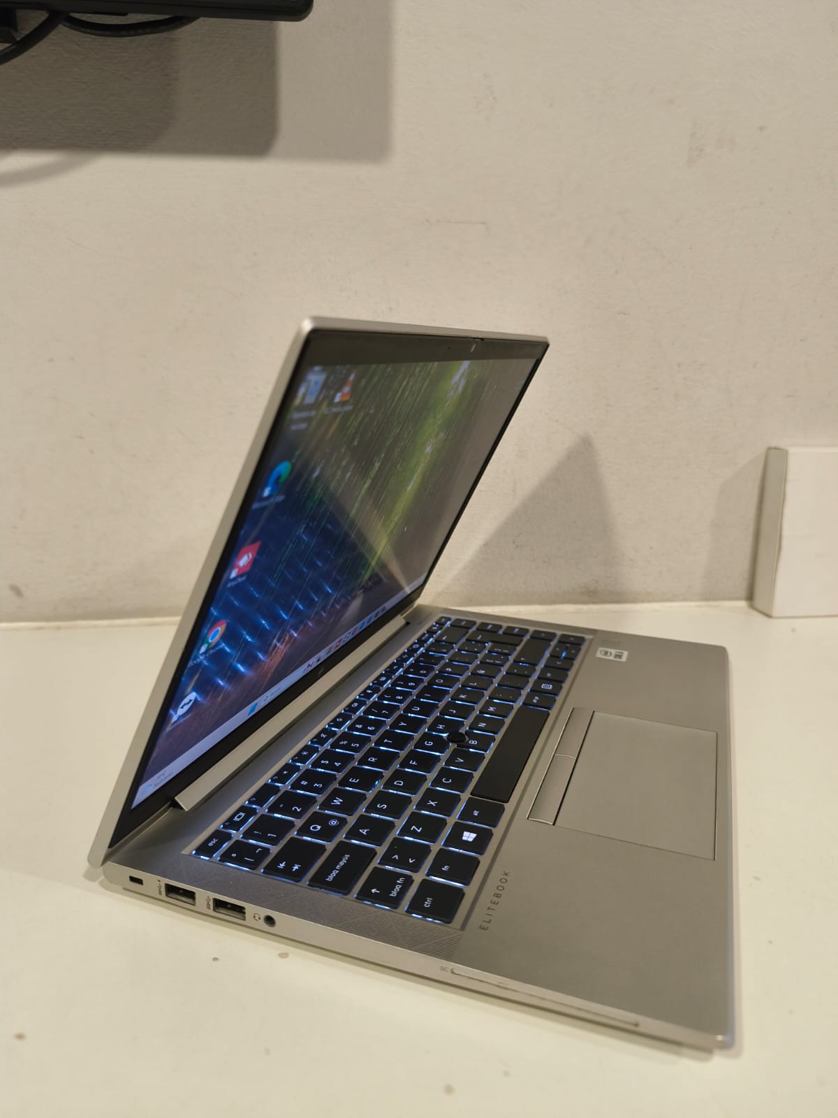 Hp Elitebook 840 G7 i5 10th 16gb ram, 256 gb m2 (Reacondicionado)