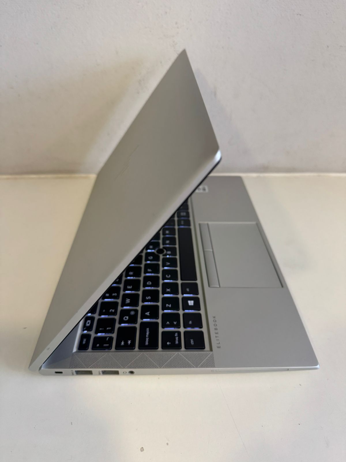 Hp Elitebook 840 G7 i5 10th 16gb ram, 512gb m2 (Reacondicionado)