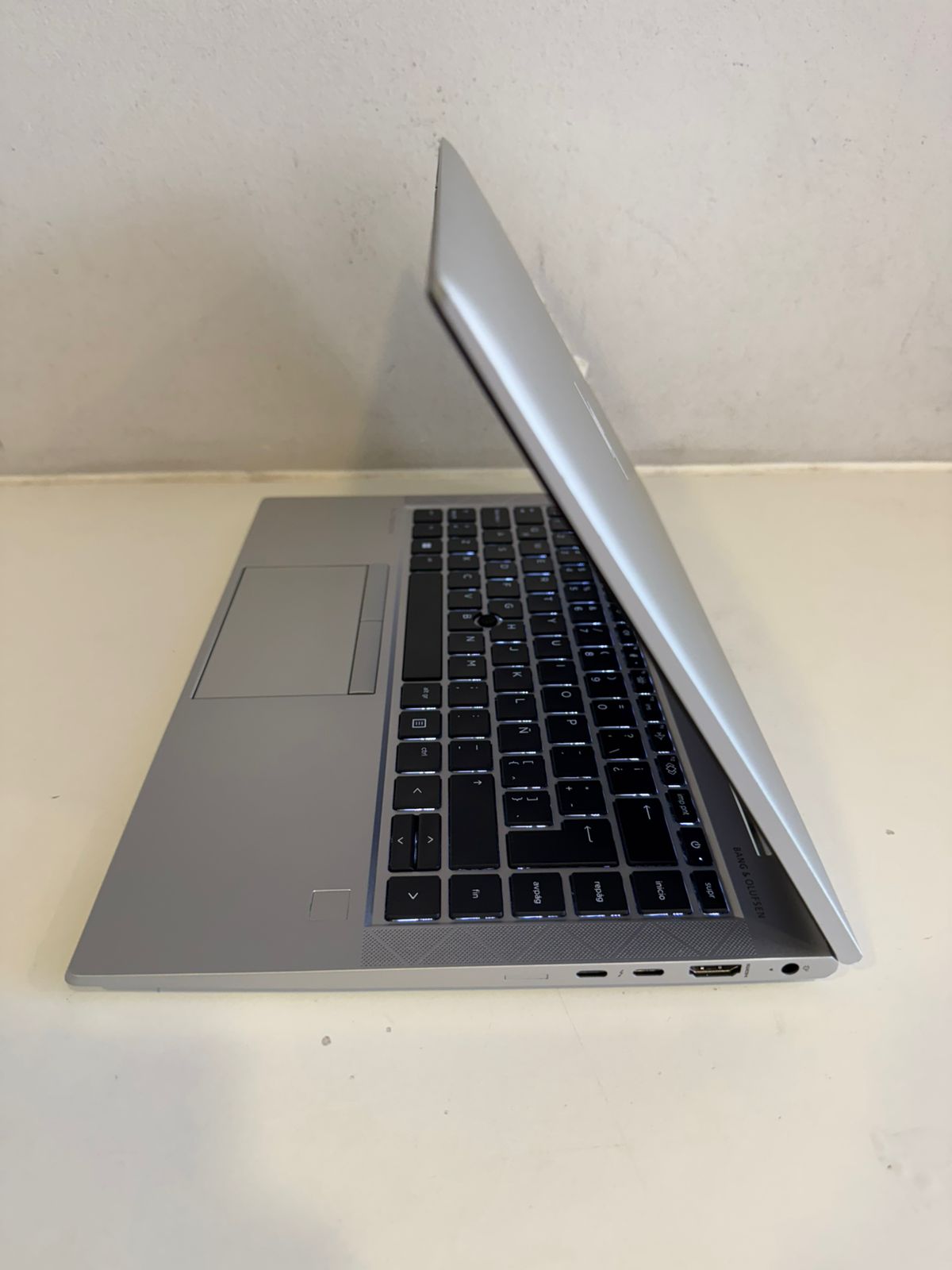 Hp Elitebook 840 G7 i5 10th 16gb ram, 256 gb m2 (Reacondicionado)