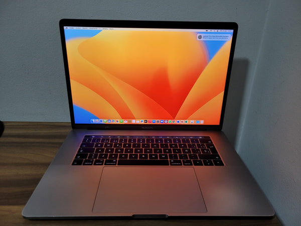 MacBook Pro (15" Mid 2017) i7 7820HQ, 16GB , SSD 512GB (Cliente)