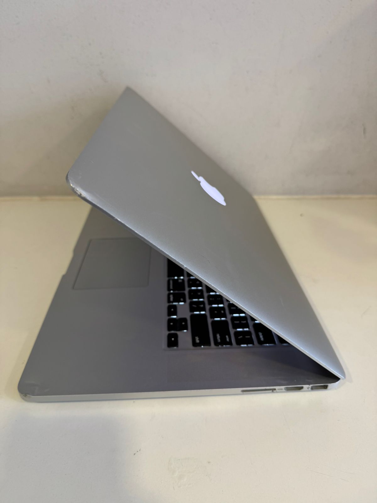 Macbook Pro 15 pulgadas 2014 i7 16gb ram 250gb (Reacondicionado)