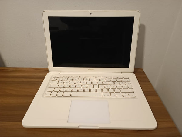 MacBook (13- Core 2 Duo, Uni/Late 09) P7550, 2gb ram y SSD 120GB (Reacondicionado)